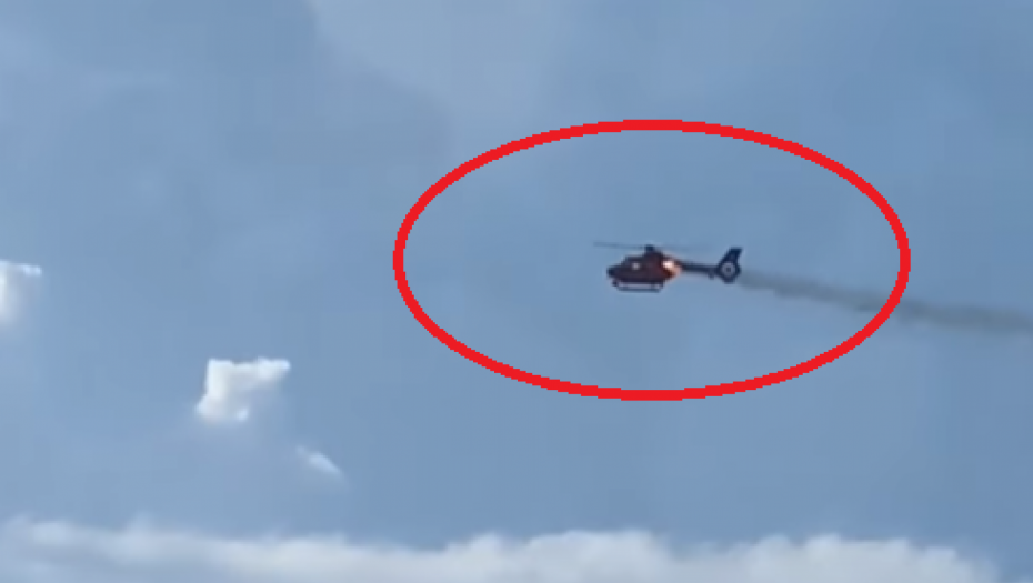 ZAPALIO SE HELIKOPTER PA PAO MEĐU KUĆE Snimljena jeziva scena, zastrašujuće je