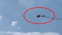 ZAPALIO SE HELIKOPTER PA PAO MEĐU KUĆE Snimljena jeziva scena, zastrašujuće je