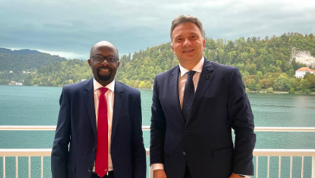 VELIKI ZNAČAJ DIGITALIZACIJE I INOVACIJA Ministar Jovanović sa Zavazavom (FOTO)