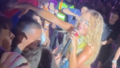 NEVIĐENA SRAMOTA SE NASTAVLJA Poznati fudbaler podržao Ritu Oru nakon što se pravdala da nije znala da drži srpsku zastavu