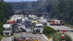 STRAVIČNA NESREĆA U NEMAČKOJ Sudarilo se 5 kamiona, ima mrtvih, eksplozija na autoputu