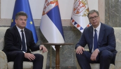 RAZGOVOR TRAJAO VIŠE OD DVA SATA Oglasio se Vučić posle sastanka sa Lajčakom (FOTO)