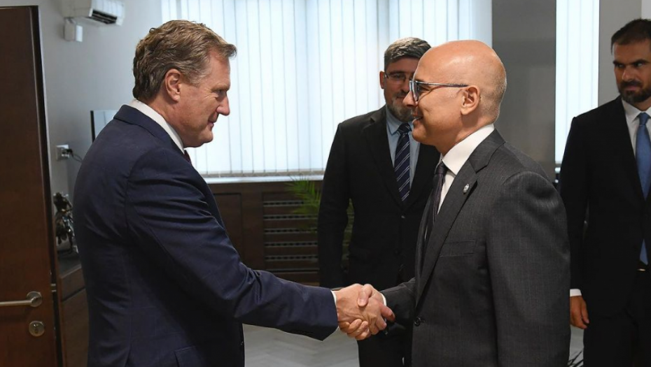 SARADNJA U OBLASTI ODBRANE Sastanak ministra Vučevića sa kongresmenom SAD Majklom Tarnerom