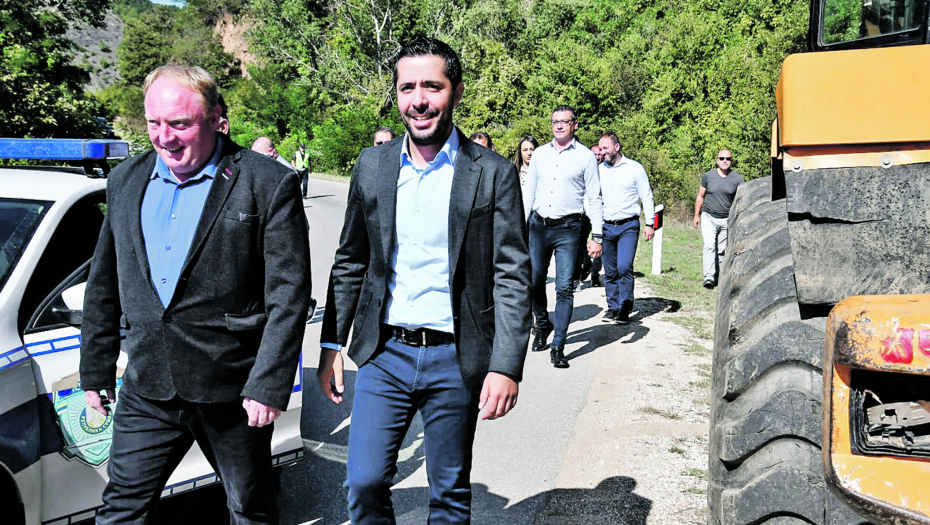 Momirović: Za Trgovište i Medveđu 11 tona evrodizela i benzina