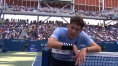 MUČNE SCENE NA US OPENU Nekada je mučio Novaka, sad se raspada, zabrinuo je sve (VIDEO)