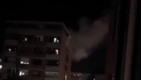 ISPLIVAO SNIMAK PAR SEKUNDI NAKON KATASTROFE U SMEDEREVU Crni dim kulja u nebo, razneta tri sprata zgrade u centru (VIDEO)