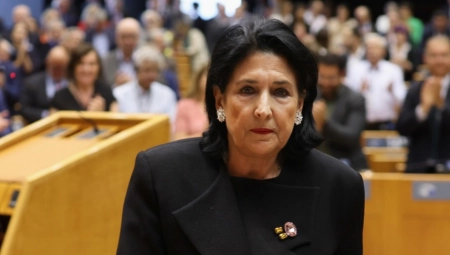 VLADAJUĆA PARTIJA RUŠI PREDSEDNICU GRUZIJE: Počinje proces opoziva!