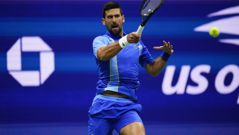 POSLE OVE RAZMENE "ARTUR EŠ" JE "POLUDEO" Pogledajte nestvaran poen Đokovića i Đerea, ovako nešto niste skoro videli (VIDEO)