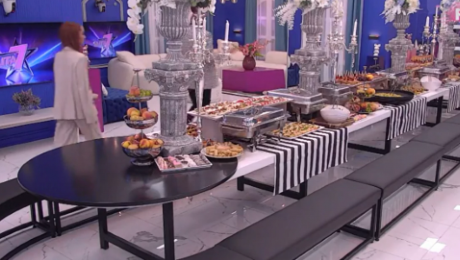 EVO KAKO SADA IZGLEDA BELA KUĆA Zavirite na imanje u Šimanovcima, ništa ne izgleda isto (FOTO)