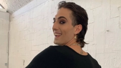 KAO OD MAJKE ROĐEN Pevač grupe "Maneskin" zapalio mreže privatnim fotkama, a uslikala ga je ona! (FOTO 18+)