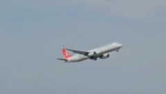 PRVI SNIMAK DRAME NA NEBU IZNAD BEOGRADA Ovo je prvi pokušaj aviona da sleti, nije uspeo!