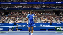 ZASTAVA JUGOSLAVIJE USRED NJUJORKA Ko kaže da Novak nema podršku protiv Amerikanca? (FOTO)