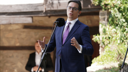 Pendarovski: Želimo da pošaljemo više vojnika na Kosovo