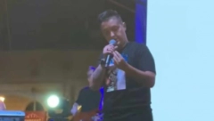 MUŠKARAC KLEKNUO ISPRED MARIJE I IZVADIO PRSTEN Šok na koncertu, evo kako je pevačica reagovala!