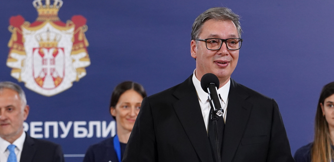 JOŠ JEDNO ODLIČJE ZA SRBIJU Aleksandar Vučić čestitao bronzu Aliju Arsalanu