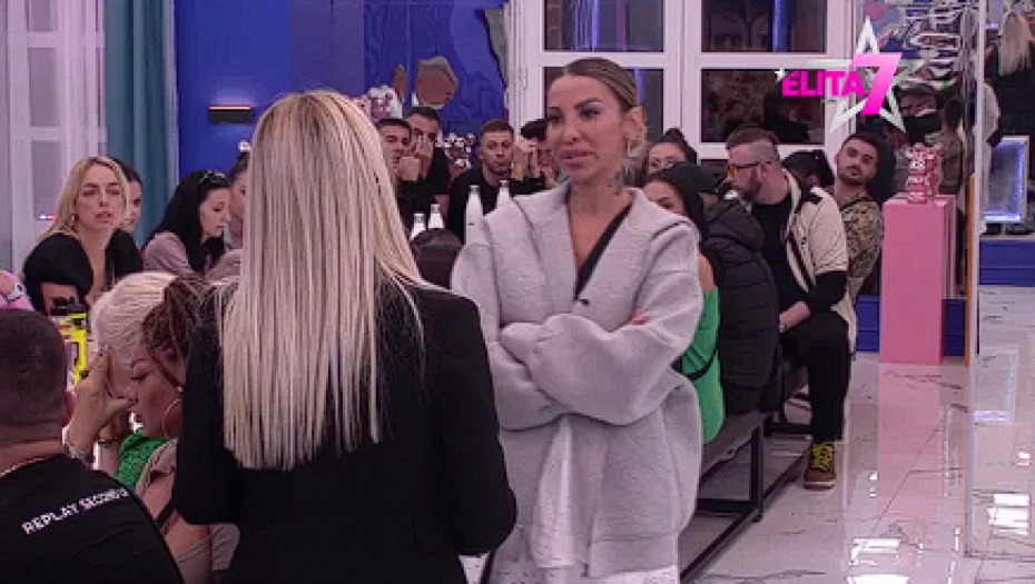 REKAO MI JE DA SE RASPADAM OD BOLEST I DA ĆU UMRETI ZA DEVET MESECI! Aneli Ahmić otkrila kakve pretnje je dobijala od muža! (FOTO)
