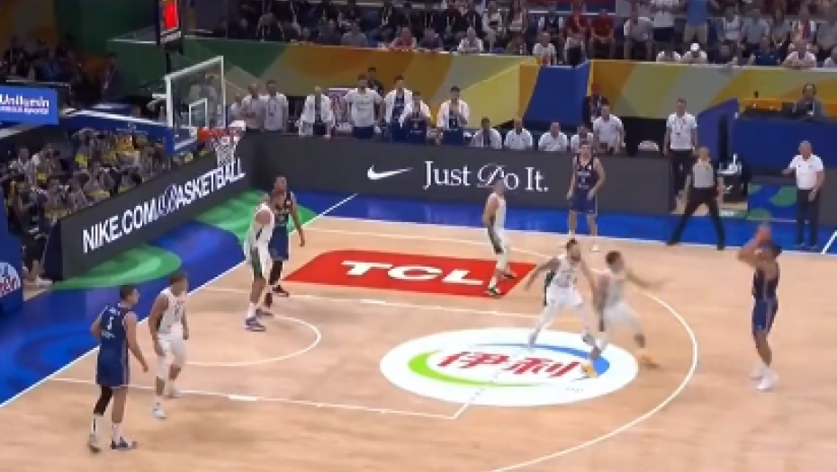 VI STE TROJKAŠI? Bogdanova "bomba" smirila Litvance (VIDEO)