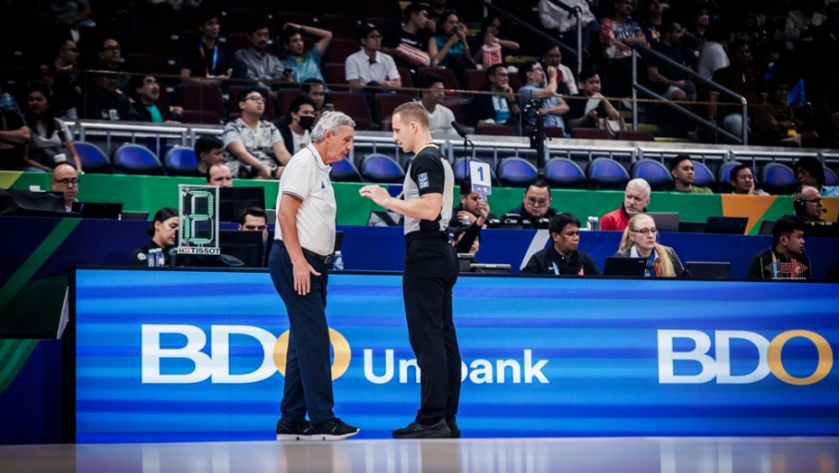 MALE IGRICE KAO UVERTIRA Pešić poslao lopticu u Kanadino dvorište, napravio im pritisak, selektor pokušao da se izvuče