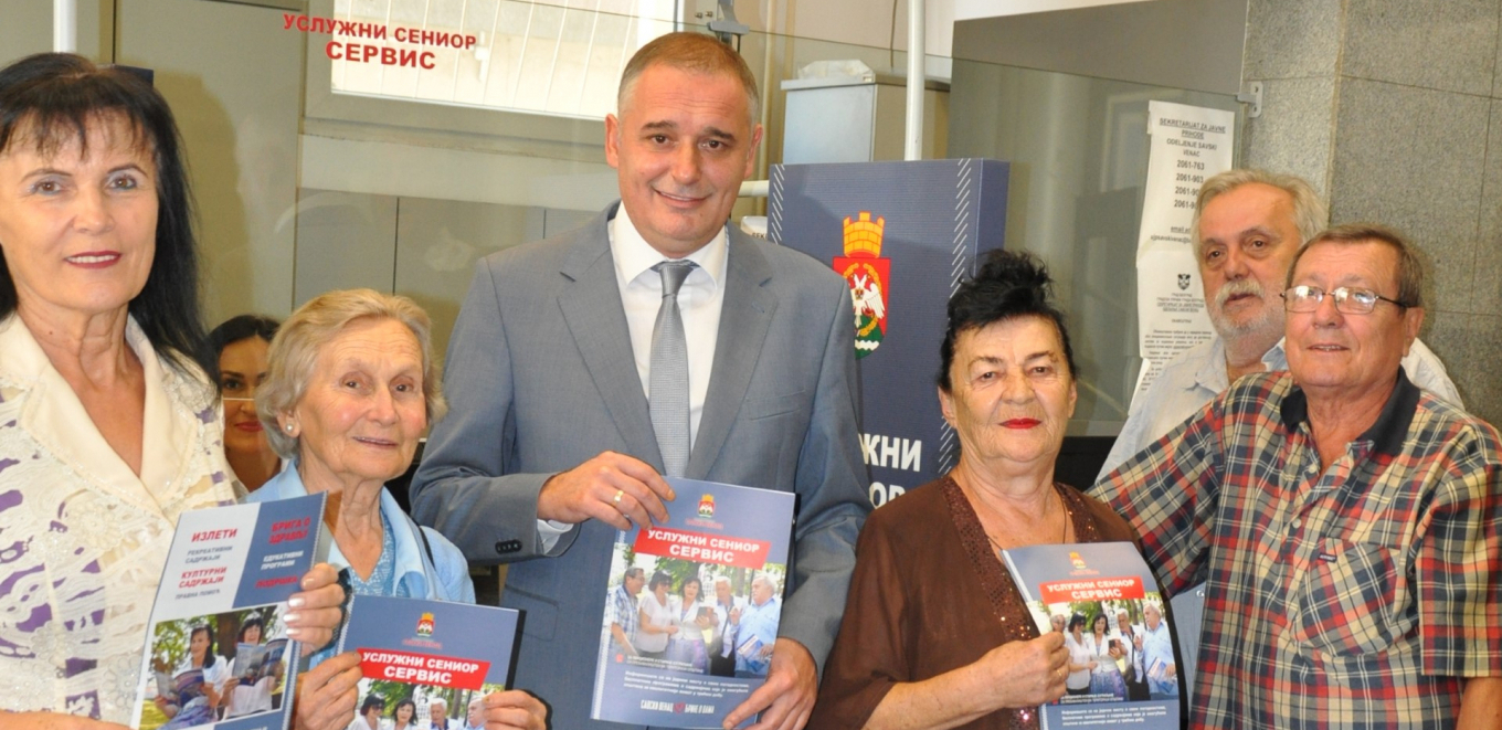 SAVSKI VENAC BRINE O NAJSTARIJIMA Otvoren Uslužni senior servis u prostorijama opštine