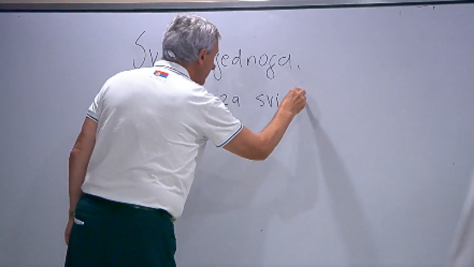 KAKVA JE VEZA IZMEĐU ČILEA I MANILE? Kari je iskopirao legendarnog trenera, njemu je ovaj potez doneo svetski tron