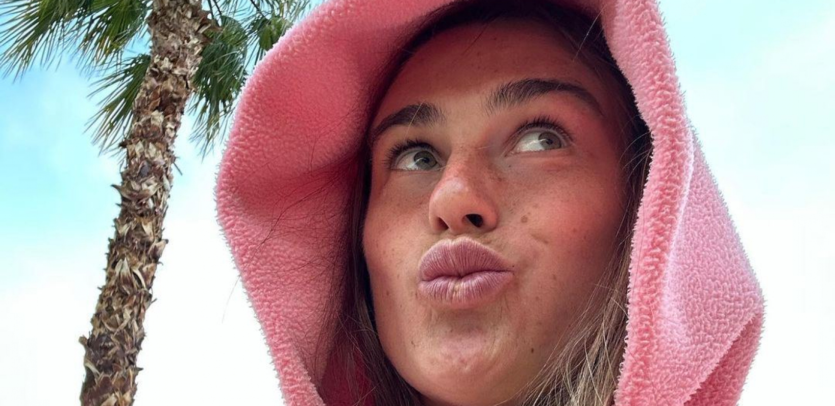 KAKVA PORUKA Novak oduševio tigricu, tetovaža oslikava njenu moć