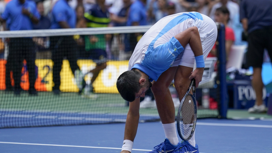 NOVAKOV ŠOU POSLE MEČA Đoković zapevao sa Amerikancima (VIDEO)