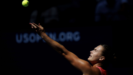 OVAKO IGRA NAJBOLJA NA SVETU Sabalenka kao brzi voz protutnjala do polufinala US Opena