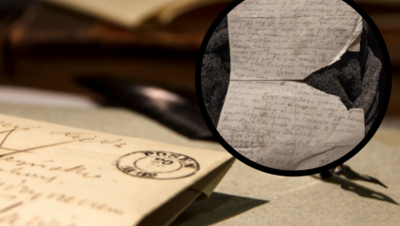 RENOVIRAO KUĆU, PA PRONAŠAO TEGLU PUNU PISAMA Kada je video šta u njima piše, građevinac plakao kao kiša! (FOTO)