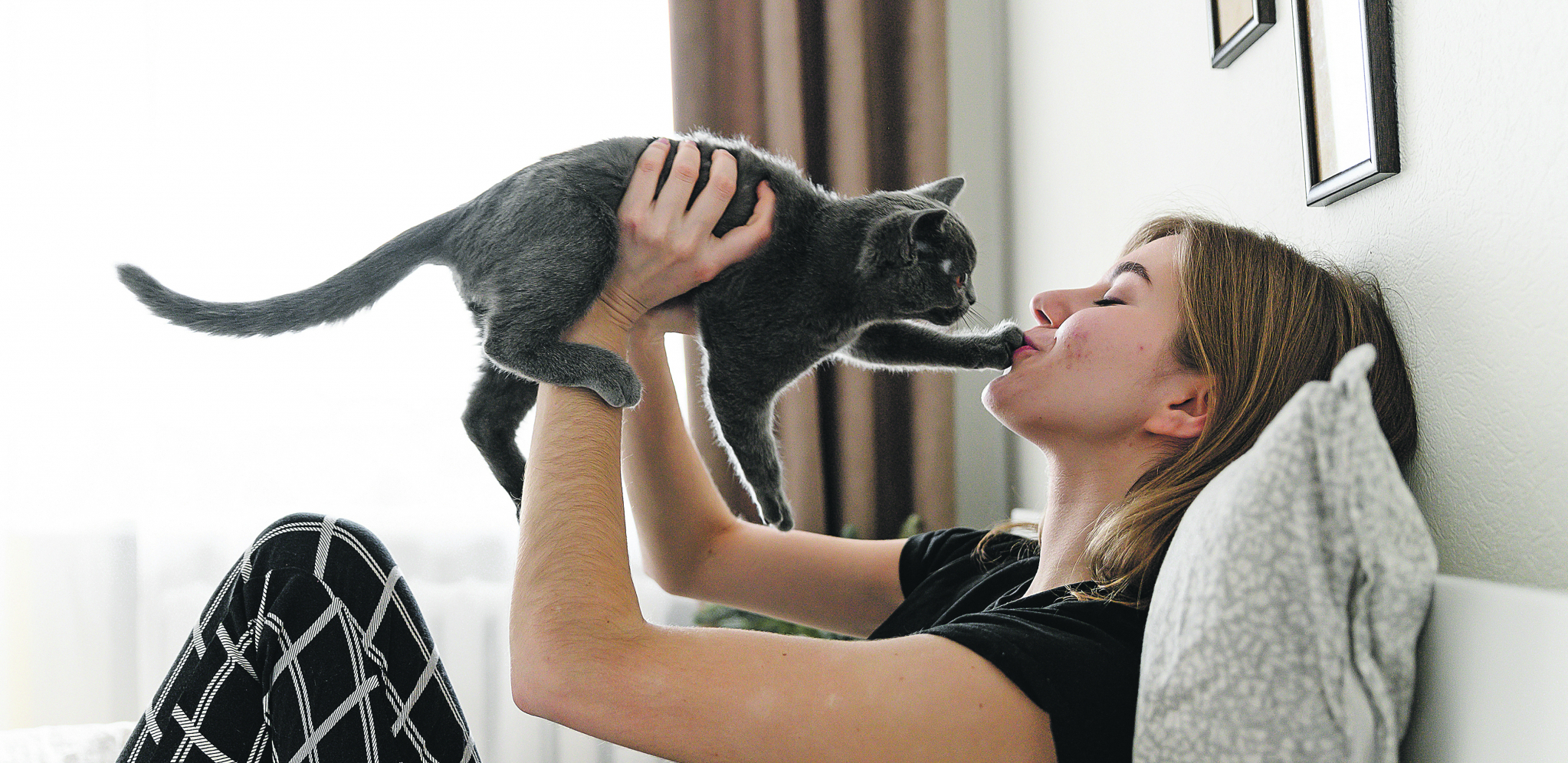 UDARILA MAČKU AUTOM, ALI NAJGORE TEK SLEDI  Sada je vlasnici progone - moraće da plati!