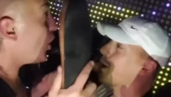 DESINGERICA UDARA BAKU PRASETA PATIKOM PO GLAVI Fanovi u transu, a snimak se širi munjevitom brzinom! (VIDEO)