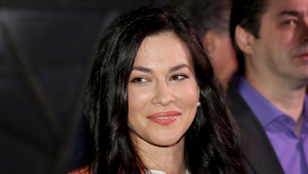 SEOSKA IDILA MARIJE PETRONIJEVIĆ Lepa glumica se juče porodila, a ovde će odgajati dete