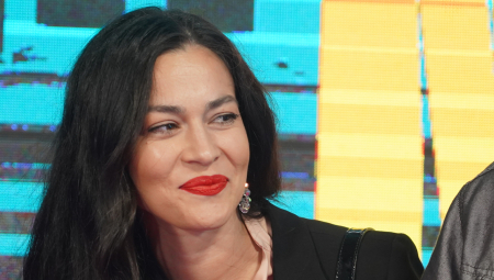 U JEKU POPULARNOSTI NESTALA IZ JAVNOSTI I OTIŠLA NA SELO Naša najlepša glumica danas ima svoju farmu i bavi se poljoprivredom