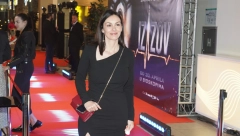 EVO KAKO JE SLOBODA MIĆALOVIĆ IZGLEDALA KAO DEVOJČICA Snimak koji je napravio pravu pometnju, sa samo 9 godina bila u Mandinoj kultnoj emisiji! (FOTO)