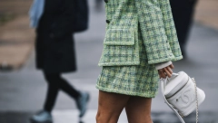 OVAJ MODNI KLASIK BIĆE ULTIMATIVNI HIT OVE JESENI Može se nositi kao jakna, ali i kao sako