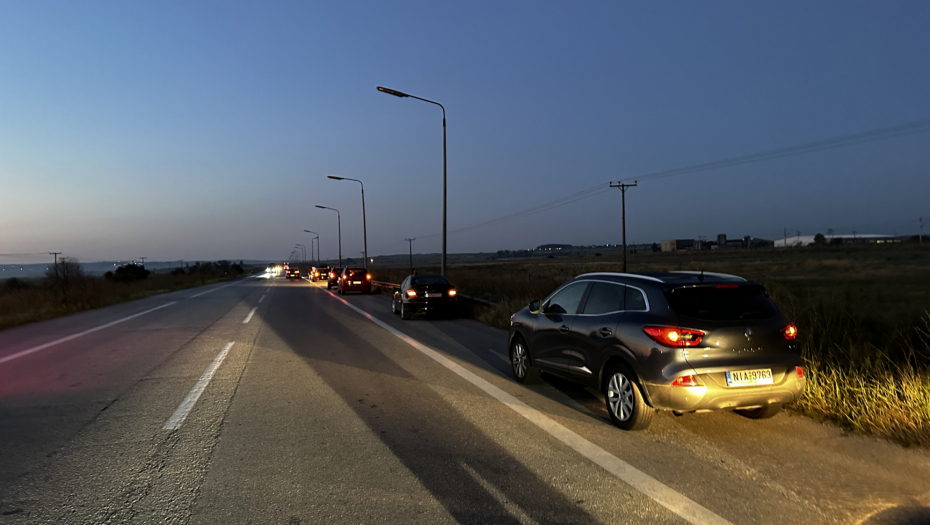 PRVE FOTOGRAFIJE SA MESTA JEZIVE NESREĆE U GRČKOJ Lančani sudar dva vozila i autobusa niških registarskih oznaka (FOTO)