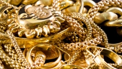 DEČAK (12) ŠETAO PSA PA NAIŠAO NA ZLATO Pogledao da vidi šta je - u pitanju je bilo blago staro 2.000 godina! (FOTO)