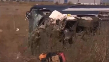 "DVA TELA VISILA PREKO HAUBE" Makedonac opisao scenu sa mesta nesreće u Grčkoj (VIDEO)