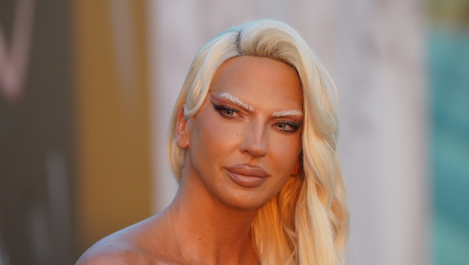 KARLEUŠA PRETRESLA TAKMIČARE ZA EVROVIZIJU Pop diva nikog nije štedela, najsurovija prema Breskvici