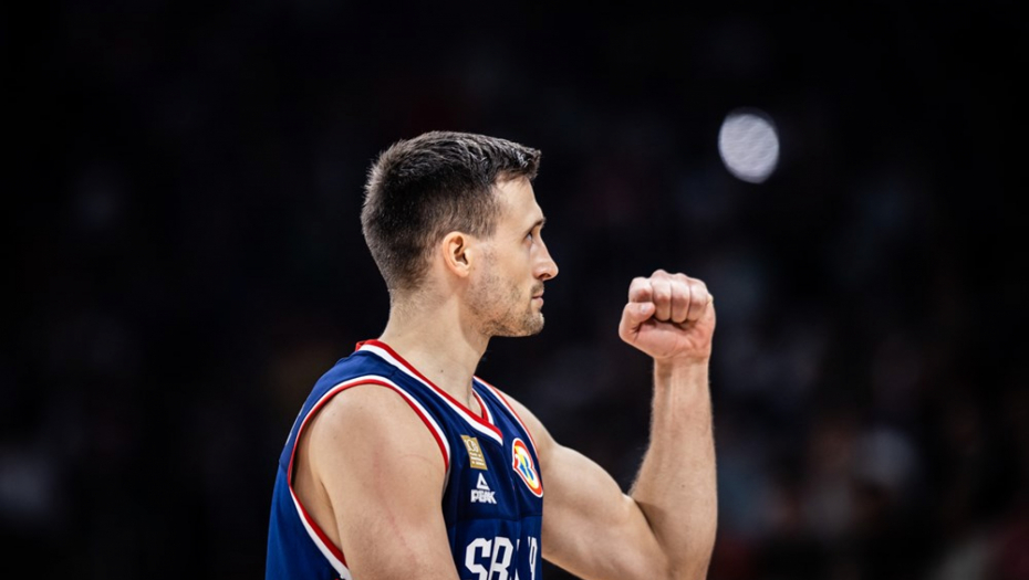 OBRADOVALI SMO SRBIJU, NAŠE PORODICE... Avramović ponosan: Možemo da hodamo uzdignute glave