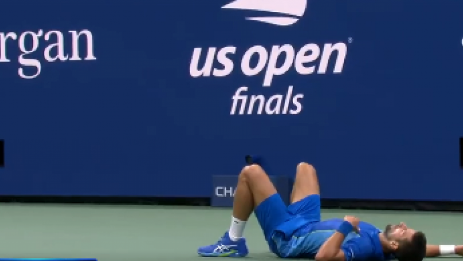 ATOMSKI TENIS NA "ARTUR EŠU" Novak ostao bez daha posle maratonskog poena (VIDEO)
