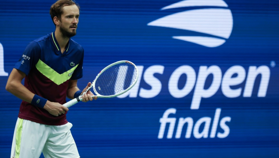 DA SAM ZNAO... Medvedev se žalio, Novak se ozbiljno našalio na njegov račun