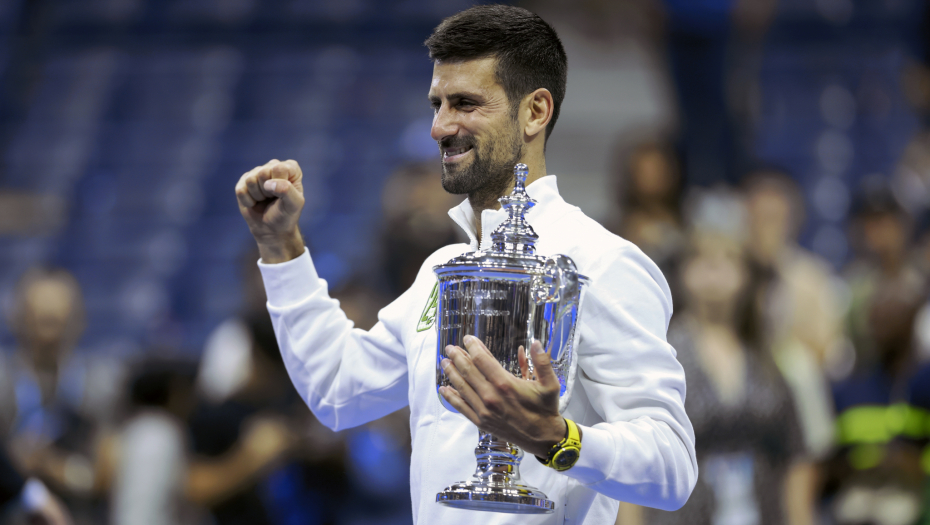 OVO JE TRENUTAK ZA ISTORIJU Pogledajte poen kojim je Novak došao do rekordne grend slem titule (VIDEO)