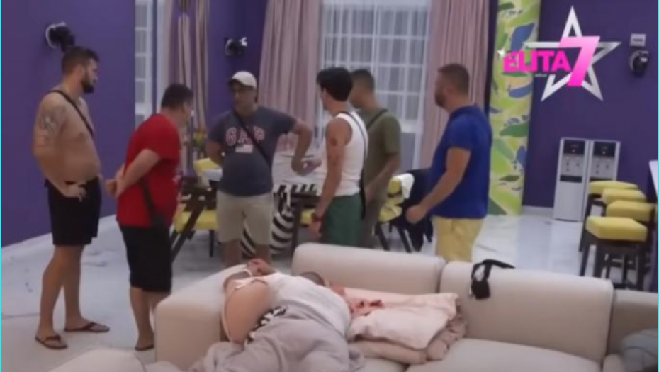 DETALJ KOJI NIKO NIJE PRIMETIO Tokom tuče Čuburac potegao ovo na Bebicu, nastao haos!