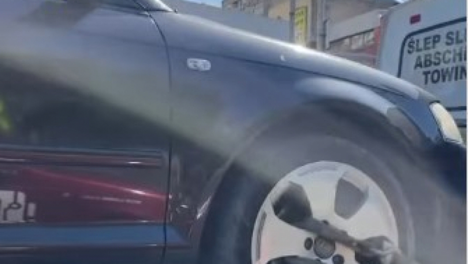 SPREJ, ŠAFCIGER..., HIT OSVETA PREVARENE ŽENE Vlasnik Audija naleteo na pogrešnu, a to će morati debelo da plati