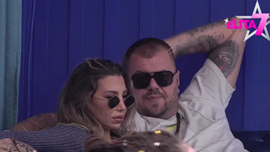 ZAHTEVALA DA SPAVAJU U ISTOM KREVETU, NE MOŽE VIŠE DA SE SUZDRŽI! Isplivale skandalozne fotke Aneli i Janjuša, dodirivali se po intimnim delovima! (FOTO)