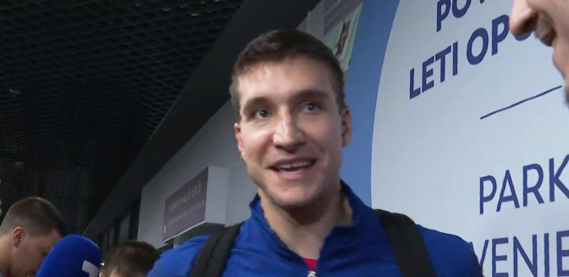 ON JE TO ZASLUŽIO Ori se pesma za Bogdana Bogdanovića (VIDEO)