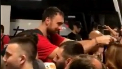 ČISTA EMOCIJA Evo kome je medalju poklonio Nikola Milutinov