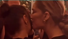 ODUŠEVILE NACIJU Tea Tairović zapevala svoju pesmu, a ono što je Prijovićka uradila svi komentarišu! (VIDEO)