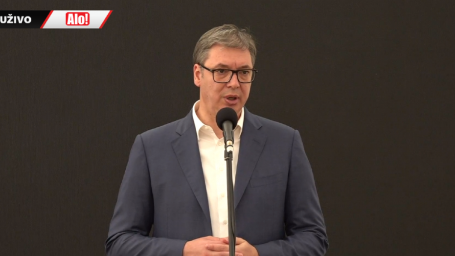 VAU! NE SEĆAM SE DA ME JE IKO U POSLEDNJE 3,4 GODINE PITAO OVAKO NEŠTO: Pogledajte reakciju predsednika na pitanje naše novinarke