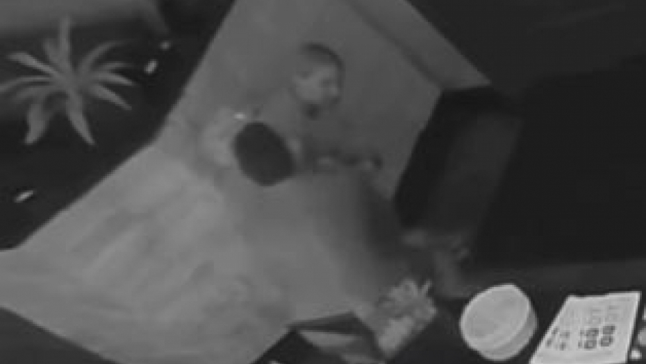JEZIV SNIMAK Detetu je bombona zapala u dušnik, počela je borba za život (VIDEO)